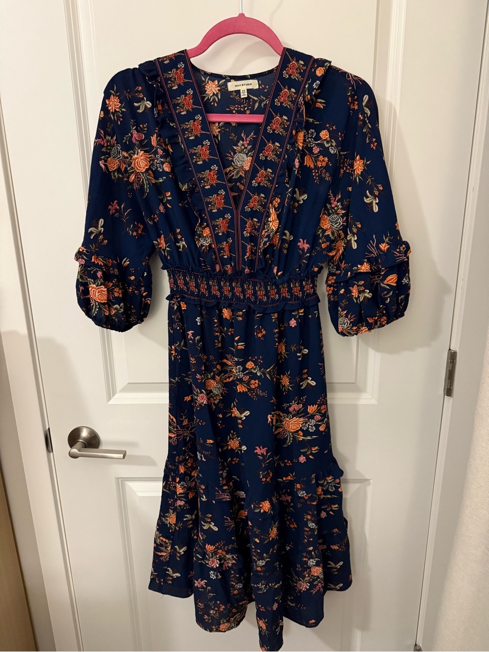 🍁Navy Floral Midi Dress with Puff Sleeves